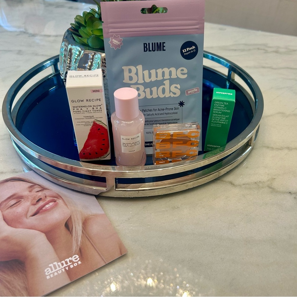 Allure Beauty Box - 4 Piece Favorite Beauty Products 🆕